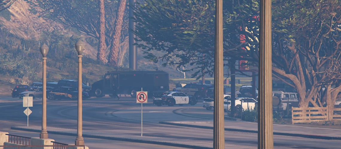 Opération policière sur Mirror Park