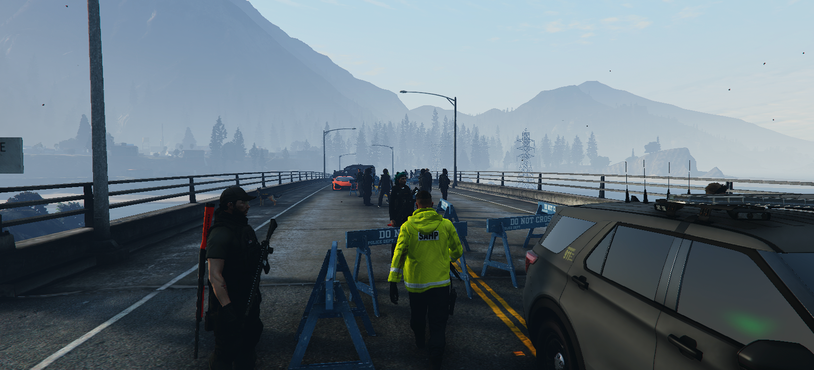 Contrôle routier sur le pont de Roxwood : les forces de l’ordre maintiennent la pression malgré la fin du DEFCON 3